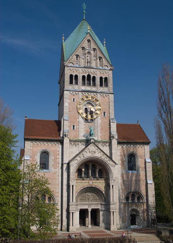 Die Pfarrkirche St. Anna in Lehel, lädt zu einer besonderen musikalischen Passionszeit ein. Foto: Thomas Effinger