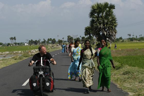 Getragen von Neugier und der Lust am Entdecken, zog es Andreas Pröve auf seiner bereits vierzehnten Reise immer tiefer ins Herz Indiens. Foto: VA