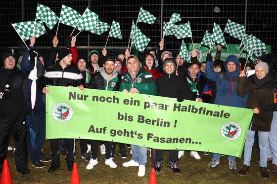 Bis Berlin ist es noch ein sehr weiter Weg  aber vom Toto-Pokal auf bayernweiter Ebene und damit einem Spiel gegen eine Profimannschaft trennt den FC Fasanerie-Nord nur noch ein Sieg. Foto: Verein