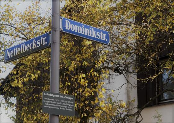Fragwürdiger Namenspate: Die Dominikstraße in Zamdorf erinnert an Premierleutnant Hans Dominik, der Massaker in der damaligen deutschen Kolonie Kamerun verantwortete. Eine Petition fordert, solche Straßen umzubenennen. Foto: red