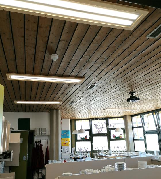 Ab sofort gibt es eine LED-Beleuchtung in der Katharina-Fischer-Schule. Foto: LRA Erding
