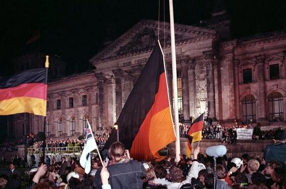 Der Tag der Deutschen Einheit jährt sich heuer bereits zum 30. Mal. Foto: Bundesarchiv, CC-BY-SA 3.0