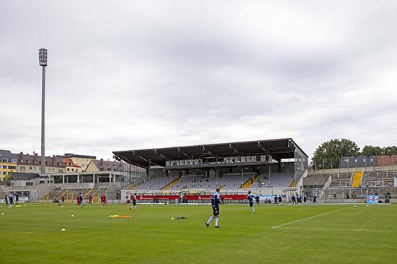 Auf Giesings Höhen: Grünwalder Stadion. Foto: Anne Wild