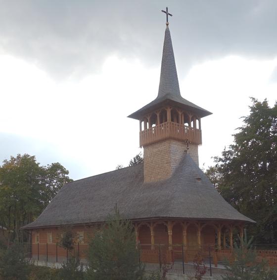 Sehenswerte rumänisch-orthodoxe Holzkirche im Fasangarten. Foto: Bodo Kubrak, CC BY-SA 4.0
