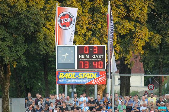 In aller Freundschaft: FC Memmingen. Foto: Anne Wild