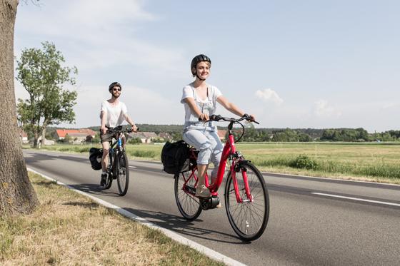 Bei den geführten Radtouren rund um den Ebersberger Landkreis wird insbesondere auf Abstand und die erlaubte Gruppengröße geachtet. Foto: @ADFC