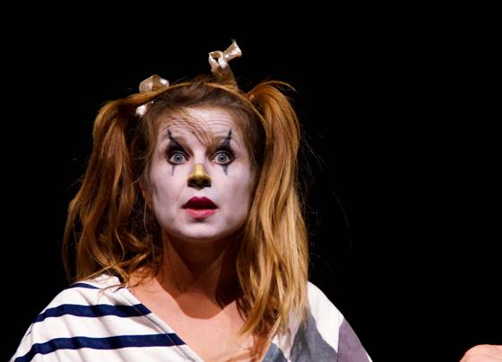 Judith Seibert, Expertin für Regie, Choreografie und Tanz, bringt das Stück "Die dumme Augustine" für Kinder in die Messestadt. Foto: VA
