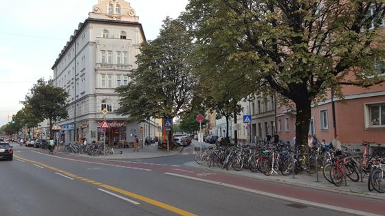Der Bezirksausschuss Au-Haidhausen hat in seiner jüngsten Sitzung beschlossen, die Einfahrt in die Balanstraße vom Rosenheimer Platz aus zu sperren. Foto: SPD Au-Haidhausen