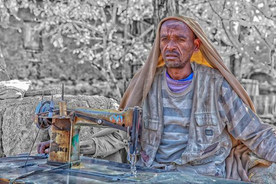 "Nähen in Athiopien".  Foto: Claus Langheinrich