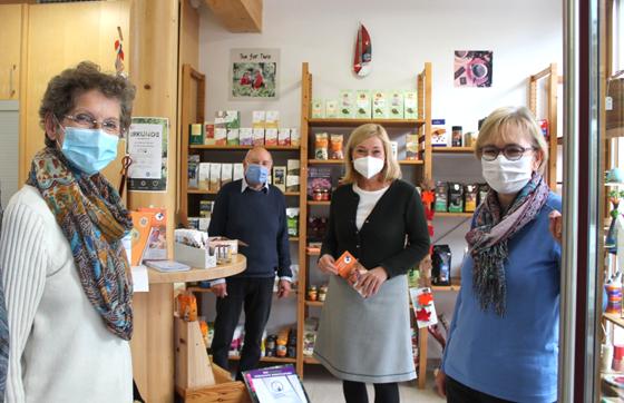 Die Ebersberger Landtagsabgeordnete Doris Rauscher war zu Besuch im Eine-Welt-Laden in Baldham. Foto: MdL
