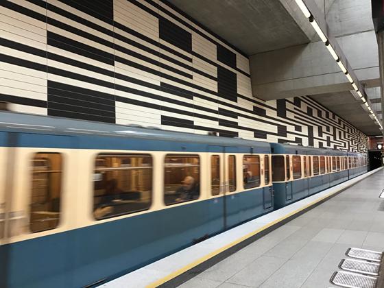 Fahrgäste müssen auf der Linie U1 und U2 wegen des Umbaus der U-Bahnstation Sendlinger Tor mit Behinderungen rechnen. Foto: Daniel Mielcarek