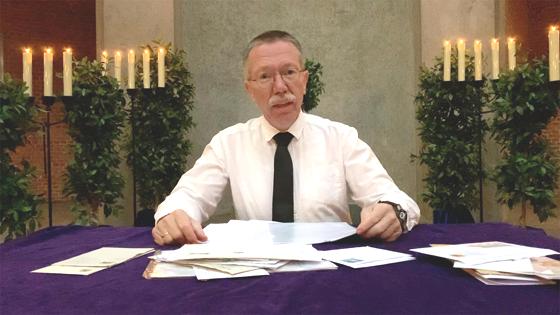 Thomas Fleckenstein, Leiter des Friedhofs am Perlacher Forst, wird eine Online-Gedichtlesung in der Aussegnungshalle abhalten. Foto: poesiebriefkasten.de