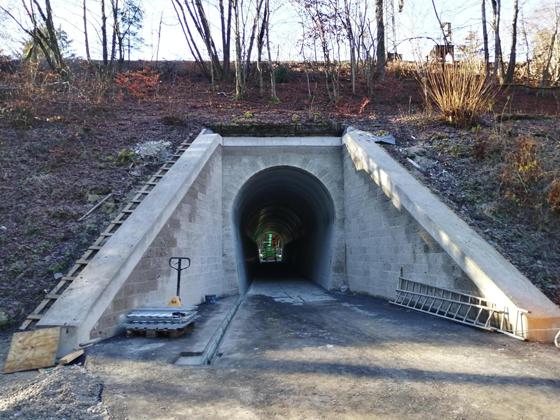 Anfang des Jahres soll der Tunnel für Radfahrer und Fußgänger fertig gestellt sein. Foto: Jörg Koppen