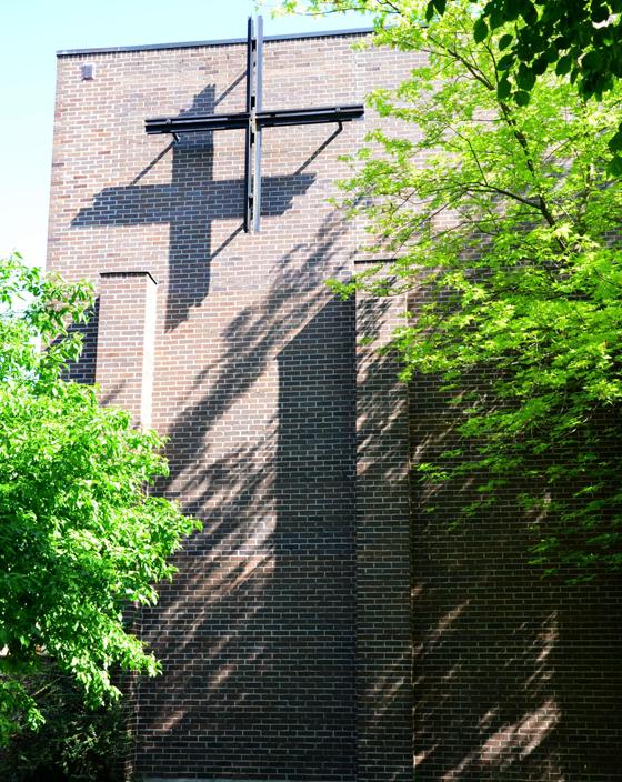 Seit 50 Jahren ist die Lätare Kirche ein Ort der Begegnungen im Stadtteil Neuperlach. Foto: VA
