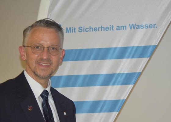 Bei der jüngsten Landesversammlung wurde der Grafinger Thomas Huber erneut zum Landesvorsitzenden der Wasserwacht-Bayern gewählt. Foto: Wasserwacht Bayern