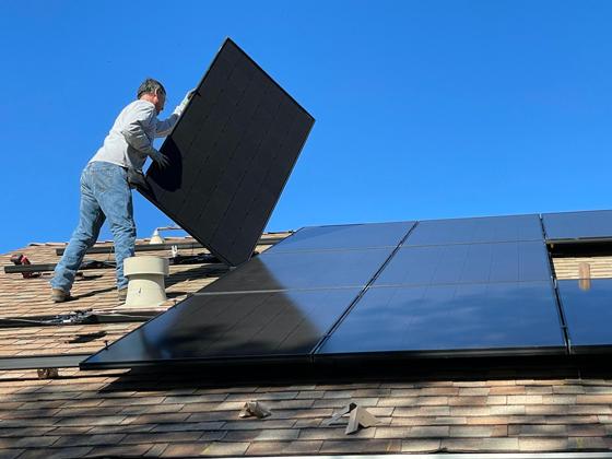 Nie war die Produktion von Solarstrom auf dem eigenen Hausdach so attraktiv wie heute. Foto: CC0