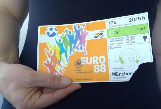 33 Jahre ist es her, dass zum ersten und bisher einzigen Mal Spiele der Fußball-EM in München stattfanden. Die Auswahl der BRD besiegte hier Spanien mit 2:0. Foto: bs