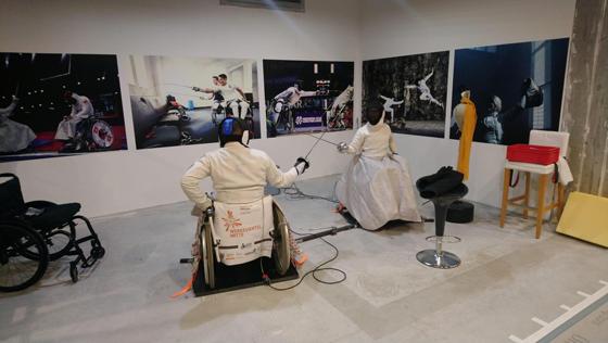 Seit Oktober 2019 trainieren die Rollstuhlfechter des Fechtclubs München im Paralympischen Fechtzentrum im Werksviertel-Mitte. Foto: fcmev