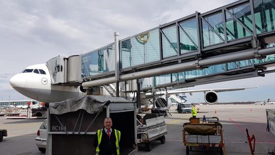 Am Münchner Flughafen kehrt das Leben zurück: Der Airport verzeichnet eine steigende Nachfrage und deutlich mehr Starts und Landungen. Foto: Stefan Dohl