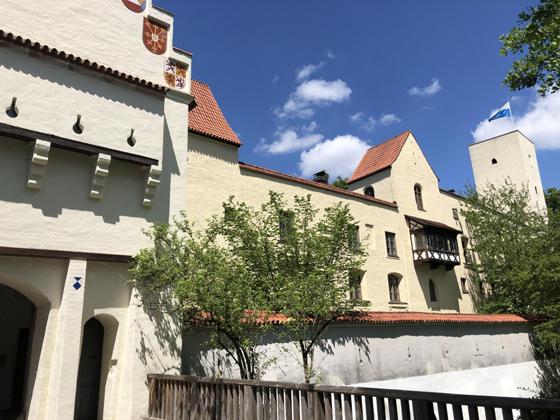 Wer sich für das Mittelalter interessiert und wie es sich damals auf einer Burg lebte, sollte die Grünwalder Burg besuchen. Foto: hw