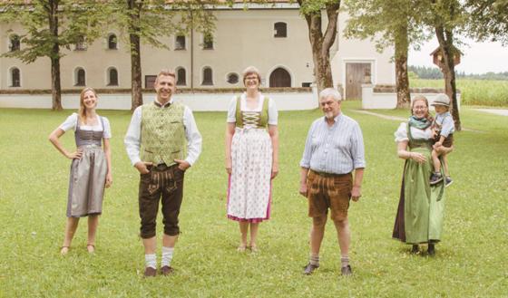 Von links nach rechts: Barbara Mokry-Kirn, Dominik Dommer, Janine Schneider, Peter Triebswetter und Nikola Schwaiger. Foto: Janine Schneider