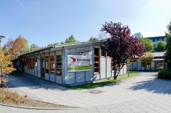 Eine echte Institution in Moosach: das boomerang an der Ecke Pelkovenstraße/Hanauer Straße. Foto: VA