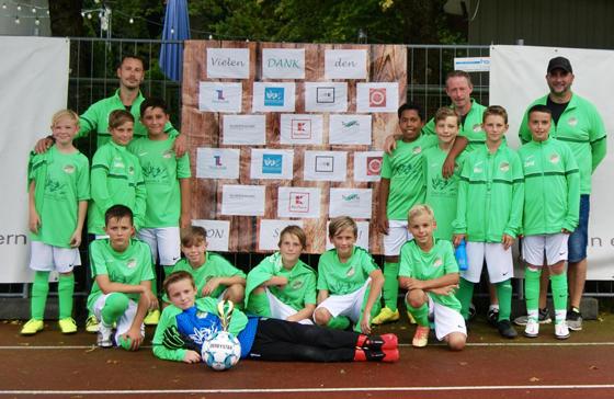 Die Kicker des TSV Moosach-Hartmannshofen belegten bei ihrem Turnier den stolzen 2. Platz. Foto: Privat
