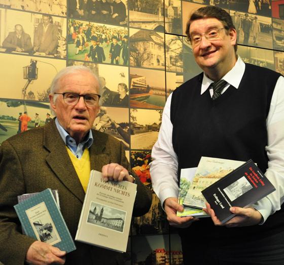 Hans Niedermayer (links) mit Prof. Dr. Hans Otto Seitschek. Foto: Museum Erding