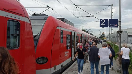Verkehrsministerium, Landeshauptstadt und MVV-Verbundlandkreise fordern, dass die S-Bahn München zuverlässiger werden muss. Foto: Stefan Dohl