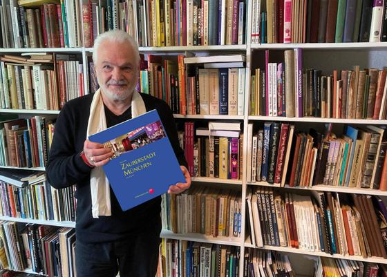 Zauberkünstler und -historiker Wittus Witt präsentiert sein Buch "Zauberstadt München". Foto:  Wittus Witt