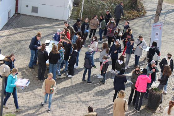Die Theresia-Gerhardinger-Mädchenrealschule lud wieder zu einem „echten“ Tag der offenen Tür ein. Foto: Schule