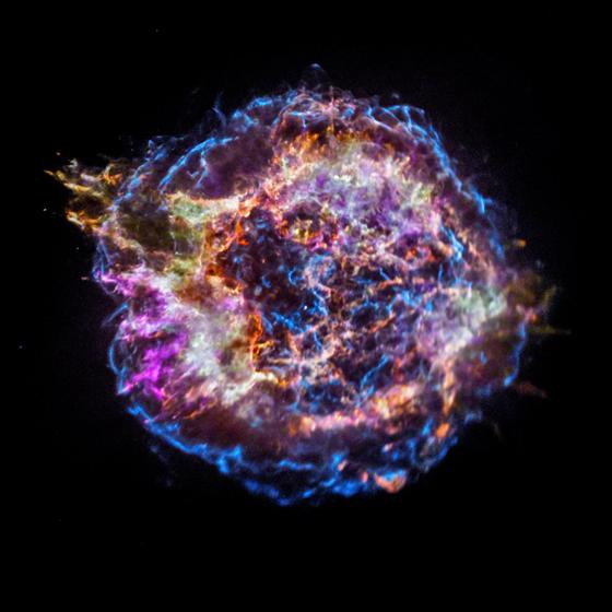 Unter einer Supernova versteht man das kurzzeitige, helle Aufleuchten eines massereichen Sterns am Ende seiner Lebenszeit durch eine Explosion. Foto. VA