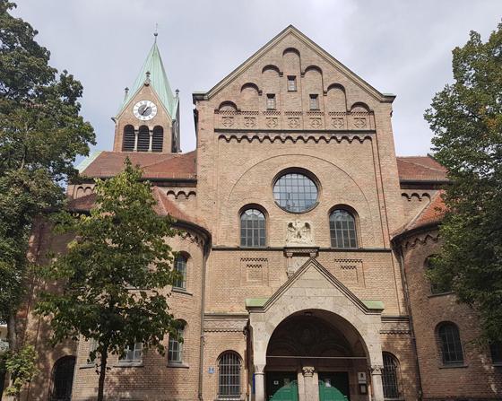 Ein Ziel der Führung ist die evangelische Kirche St. Johannes am Preysingplatz. Foto: bs