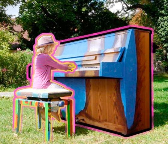 Das Mohr-Villa Klavier für alle, die Lust haben in die Tasten zu greifen. Foto: VA