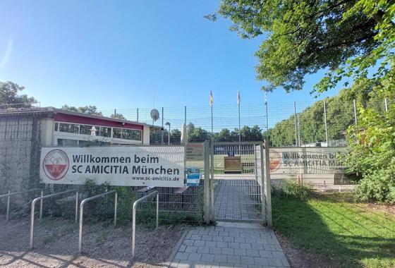 Der SC Amicitia München lädt für Sonntag, 11. September, ein zum Dreifach-Spieltag. Foto: bas