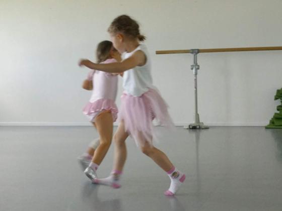 Neue Tanzkurse für Kids starten im Riemerlinger Sportcampus. Foto: Tanzplus