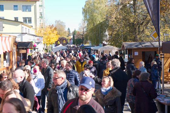 Am kommenden Sonntag gibt es beim vielfältigen Programm des Herbstmarktes jede Menge zu entdecken. Foto: alllmender - Reinhold Petrich