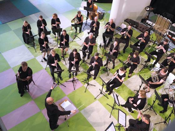 Am 19. November holt das Blasorchester Eching den sonnigen Süden in die Konzerthalle.  Foto: Symphonisches Blasorchester Eching