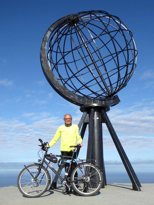 Auch in seiner Freizeit ist Gottfried Kowalewski fleißig mit dem Fahrrad unterwegs. Bis hin zum Nordkap hat ihn sein Zweirad schon getragen. Foto: VA
