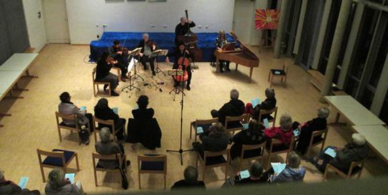 Die Konzertreihe "Les Vendredis" findet wieder am Freitag, 2. Dezember im Saal von St. Maximilian Kolbe statt. Foto: VA