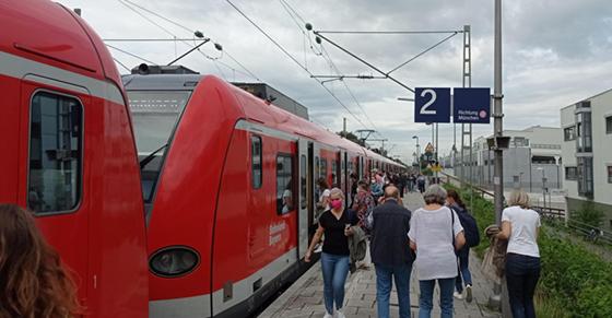 Zahlreiche zusätzliche Fahrten ermöglichen auf der S2 einen durchgehenden 20-Minuten-Takt von 5 bis 23 Uhr zwischen Petershausen und Erding. Foto: pst