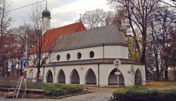Die Kirche St. Nikolai am Gasteig ist der Ausgangspunkt der Führung mit Johann Baier. Foto: bas