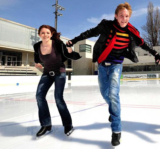 Eislaufen im Prinzregentenstadion "Prinze" - für dieses Jahr ist mit dem Spaß aufgrund der warmen Temperaturen Schluss. Foto: SWM