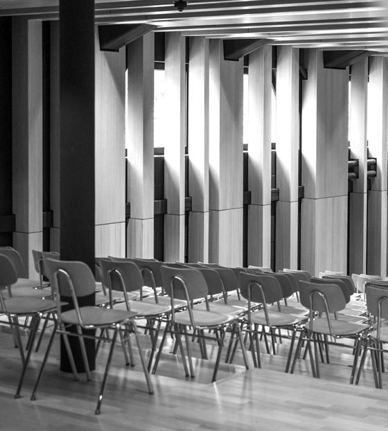 Der Theatersaal der Rudolf-Steiner-Schule wird Schauplatz eines Kunstprojekts, bei dem alle Interessierten mitmachen können. Foto: Elishua Bachor