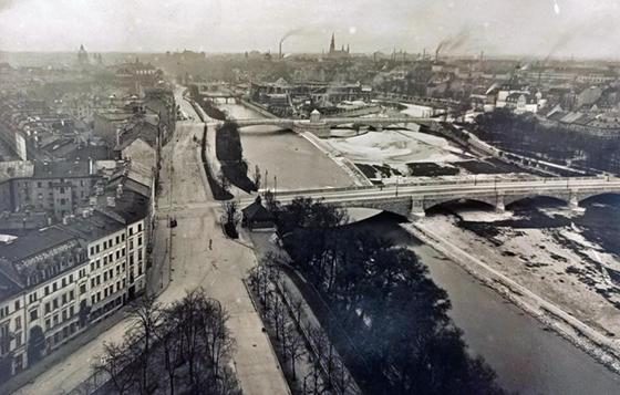 Die alte "Kohleninsel" wurde 1903 von der Stadt München zum Bau des Museums zur Verfügung gestellt. Heute ist sie allen unter dem Namen "Museumsinsel" bekannt. Foto: Deutsches Museum