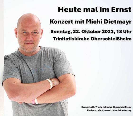 Der bayerische Liedermacher Michi Dietmayr lädt zu einem Konzert in die Trinitaskirche ein. Foto: Dietmayr