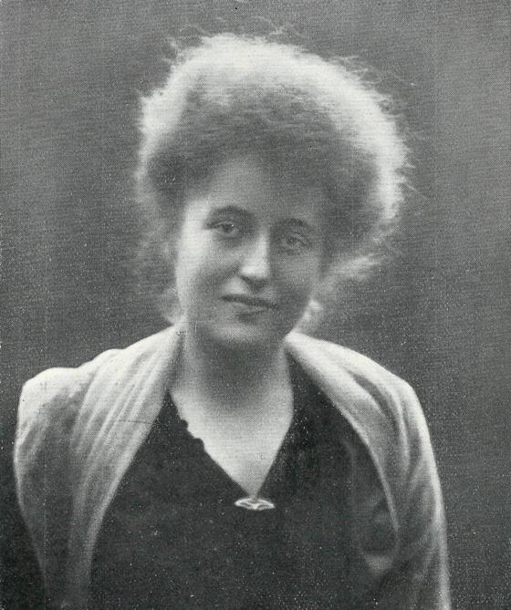 Die Bildhauerin Ilse von Twardowski-Conrat, aufgenommen vor 1906. Foto: gem