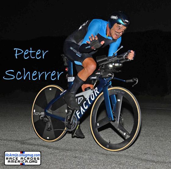 In 24 Stunden schaffte Peter Scherrer die unglaublliche Leistung von 704,893 km und holte damit den Weltmeistertitel in seiner Altersklasse. Foto: Scherrer