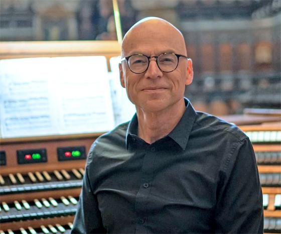Der international bekannte Organist Johannes Skudlik wird am 13. Januar in Miesbach in der Stadtpaffkirche ein Benefizkonzert geben. Foto: Skudlik