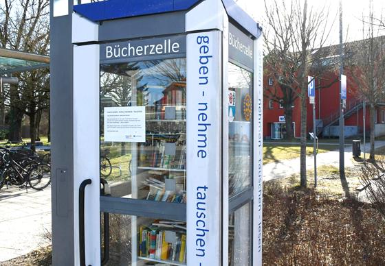 Für die Bücherzelle sucht die Stadt engagierte Paten, die sich um Inhalt und Zustand kümmern. Foto: Stadt Garching